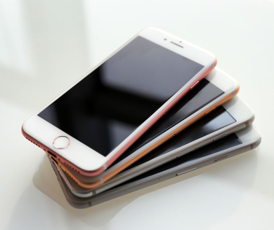 iPhone緊急SOS機能で安心・安全をサポート！簡単設定で救援要請
