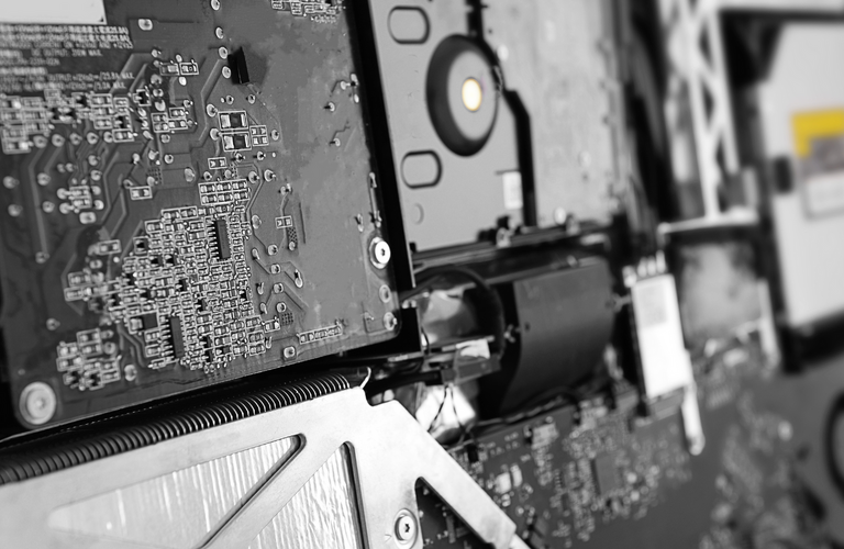 確実な手順でSSD換装！パソコンをパワーアップ！ | 千葉県千葉市のパソコン修理ならいろはパソコンサポート